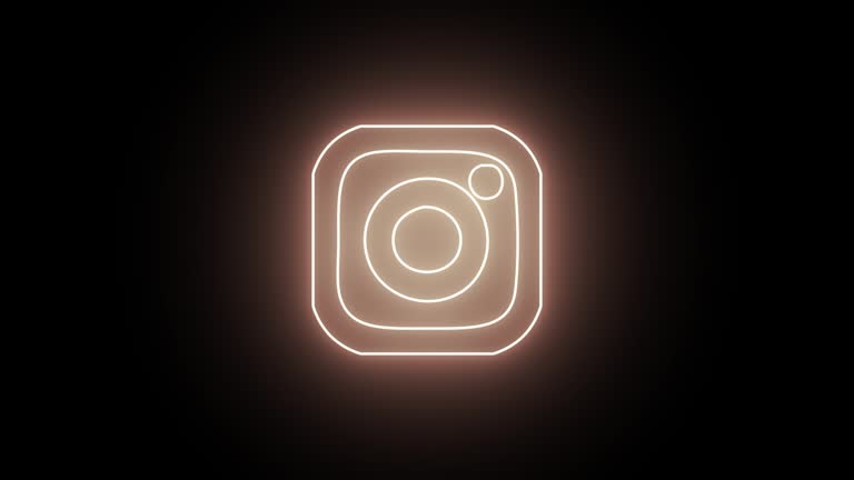 E-Commerce Stores Winning with Instagram Like Strategies
